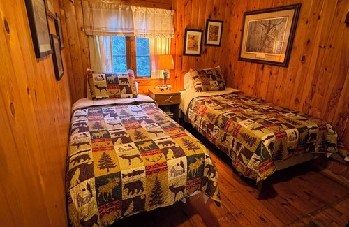 Remer Cabin | Spacious lodge with cabins in charming Remer/Longville with WiFi, AC