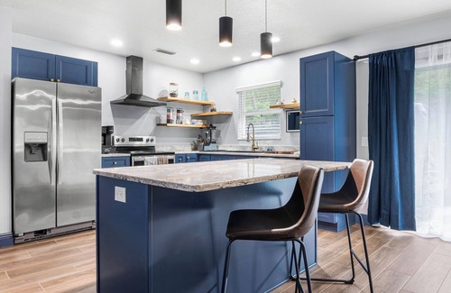 Crystal River House | Spacious Mid-Century Modern Retreat near Spring