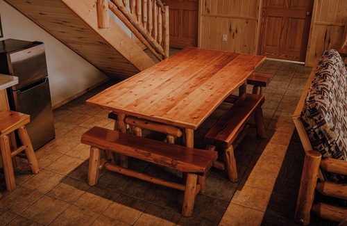 Puposky Cabin | Spacious Minnesota Family Cabin - Private Jacuzzi & Lake Views