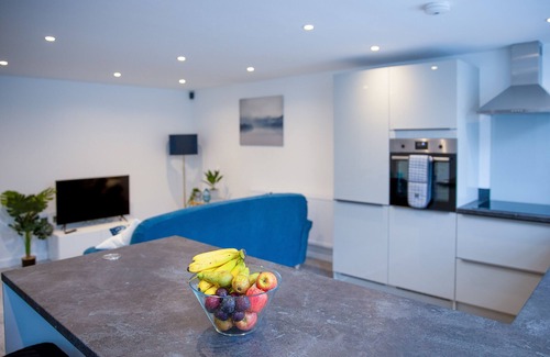 Worksop House | Spacious & Modern 2-Bedroom House