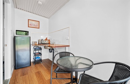 Rum Jungle Cabin | Spacious modern bungalow only 10 minutes to Litchfield National Park