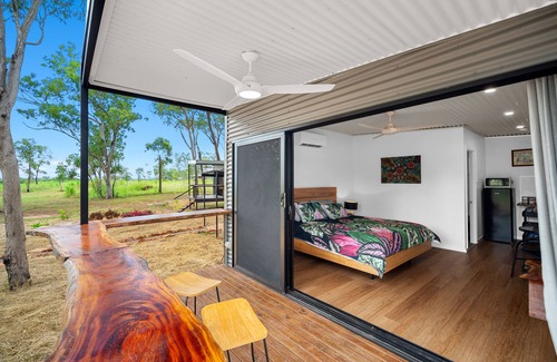 Rum Jungle Cabin | Spacious modern bungalow only 10 minutes to Litchfield National Park