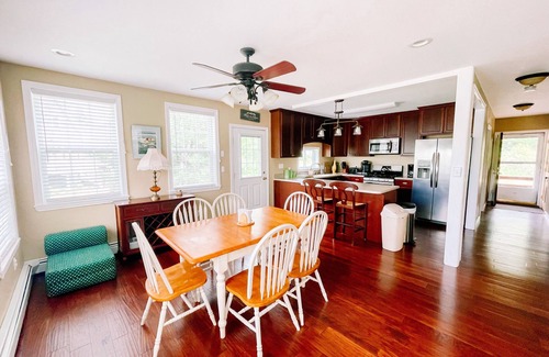 Otis House | Spacious Modern Home On Pristine Beech Hill Pond!