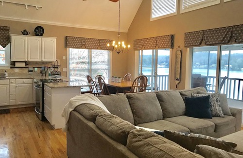 Tamassee House | Spacious Mountain Retreat with views of Cherokee Lake