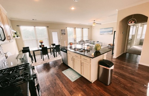 Conroe House | Spacious, New build 4 bedroom house in Conroe