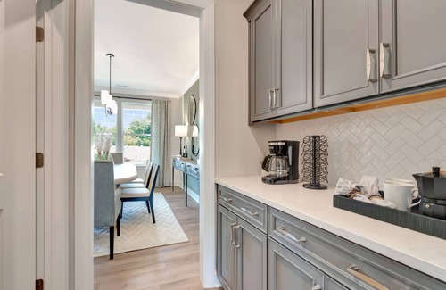 Steele Creek House | Spacious New Build Family House in Charlotte 10 Minutes from Lake Wylie