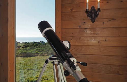 Bodega Bay House | Spacious * Ocean View * Walking Trail to Beach * Hot Tub