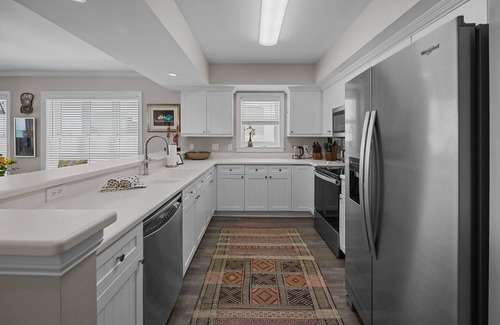 Isle of Palms Condo | Spacious Oceanfront 4BR Condo w/Pool & Elevator! Gorgeous Views Like No Other!