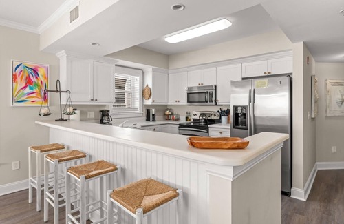 Isle of Palms Condo | Spacious Oceanfront 4BR Condo w/Pool & Elevator! Gorgeous Views Like No Other!