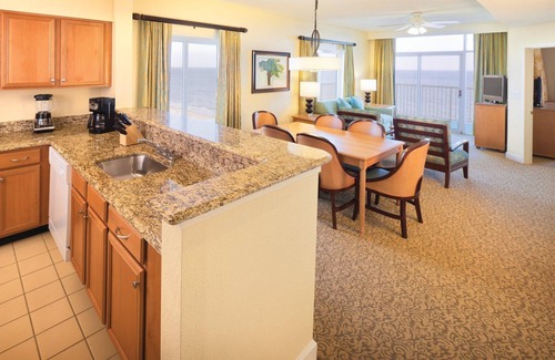 Arcadian Shores Resort | Spacious Oceanfront Resort with Onsite Restaurant, 5 Pools, 2 indoor Pools and Beach Access