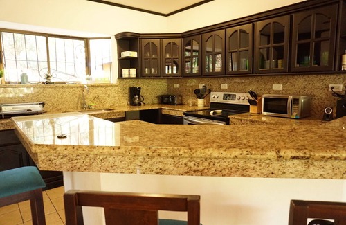 Jaco House | Spacious, Peaceful Central Pacific Jungle House Near Los Sueños Marina