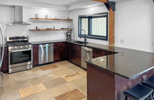 Otoe County House | Spacious & Picturesque - BB Court, Hot Tub, Beach & Pond, Fire Pits - Renovated!