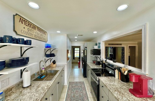 Dunnellon House | Spacious Pool Home near Rainbow Springs!