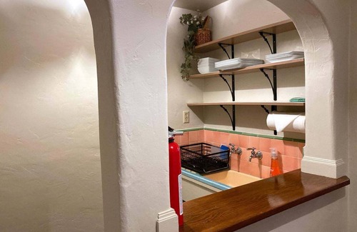 Merced Manor Apartment | Spacious Private Suite * Free Parking * Parks/Boating/Golf