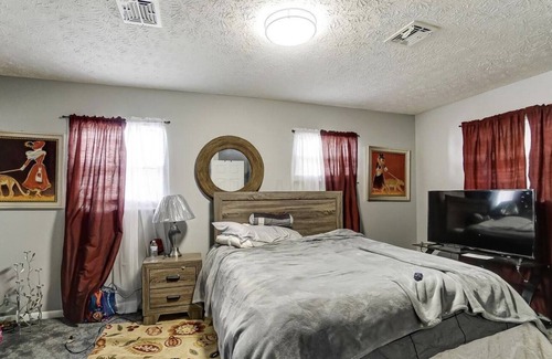 Whitehall House | Spacious Ranch Whitehall Home