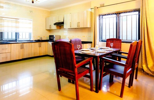 Lusaka Central House | Spacious Retreat w/Pool, Solar Power & Pet-Friendly-Sleeps 10
