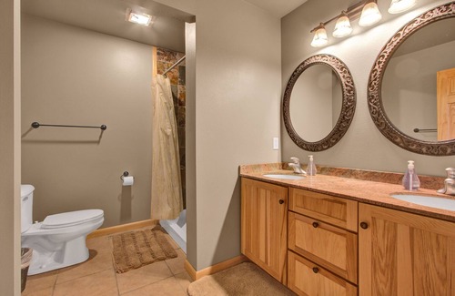 Mauston House | Spacious Retreat with Private Swimming and Fishing Pond Near Wisconsin Dells