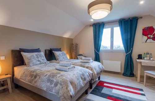 Vyans-le-Val Bed & Breakfast | Spacious room with sauna and electric bikes in Vyans-le-Val