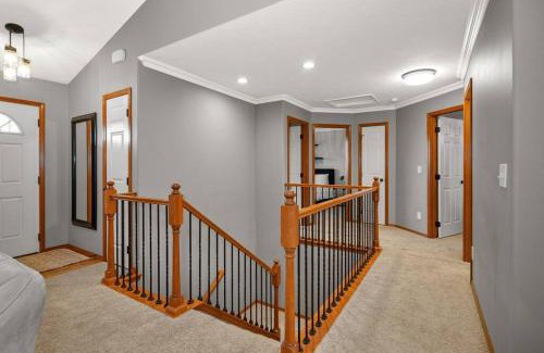 Spokane House | Spacious Rustic House