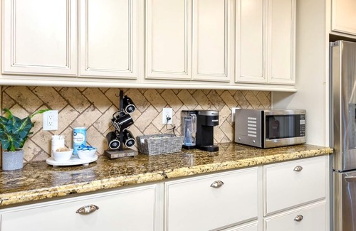 La Paz At Desert Springs House | Spacious Scottsdale home with resort yard