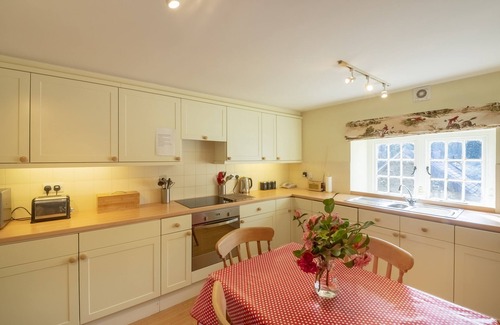 Caerhays Apartment | Spacious, self contained flat within this Historic Castle of Caerhays, within walking distance of th