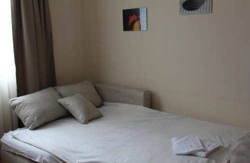 Borovets Apartment | Spacious studio sleeps 4 in Flora main building 706A