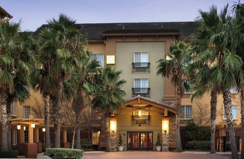 Sacramento House | Spacious Suite Perfect for Family and Extended Stays Near CSUS