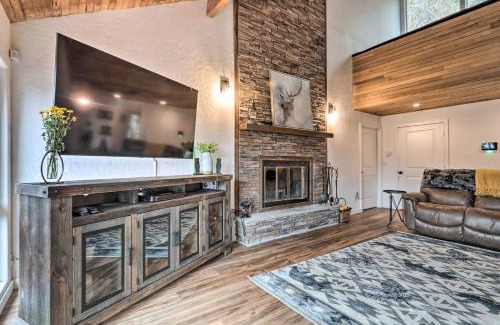 Worley House | Spacious Sun-Up Bay Cabin, 20 Min to Downtown CDA!