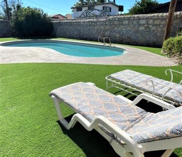 Northeast El Paso House | Spacious Sunset Casa Chuco Home Pool Downtown