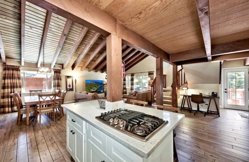 Pioneer Trail House | Spacious, Tasteful, 4 Bed Home: Hot tub, Pool table.