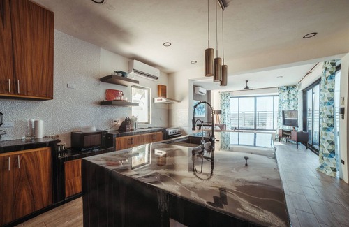 Merida House | Spacious, Upscale Waterfront Beach House! Sun, Fun and Privacy at its best!