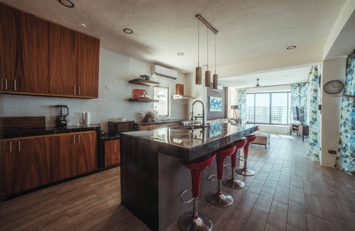 Merida House | Spacious, Upscale Waterfront Beach House! Sun, Fun and Privacy at its best!