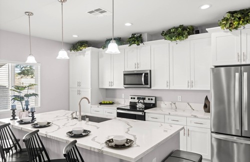 Las Vegas House | Spacious Vegas Home! 4 bedroom 2.5 bathrooms conveniently located !