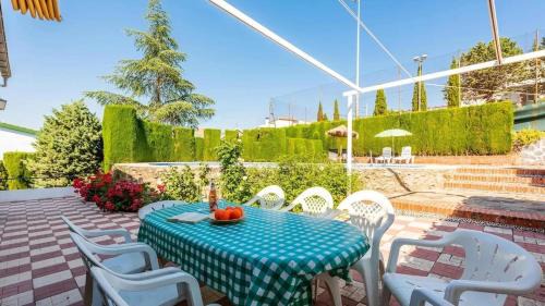 Barrio de la Vega Villa | Spacious Villa with Private Pool in Monachil