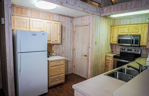 Pine Mountain Ski Chalet | Spacious wooded View chalet just miles from all local attractions!