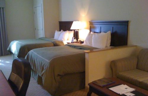 Plantation Point Hotel | Spark by Hilton Bluffton Hilton Head Island