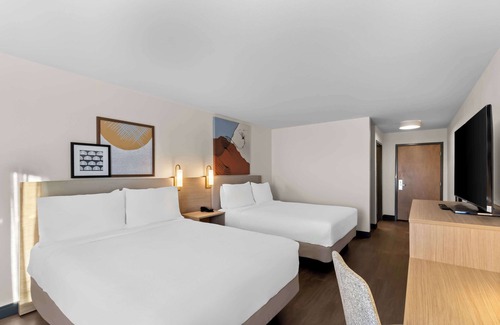 Calhoun Hotel | Spark by Hilton Calhoun