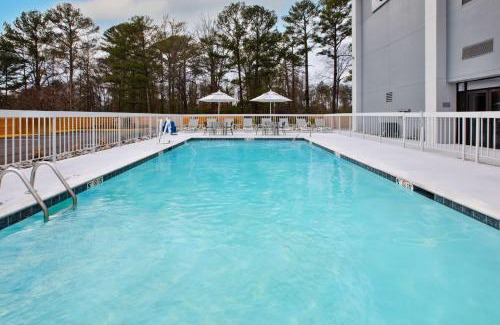 Tougaloo Hotel | Spark By Hilton Jackson Ridgeland