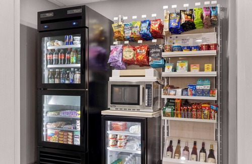 Newcomerstown Hotel | Spark by Hilton Newcomerstown