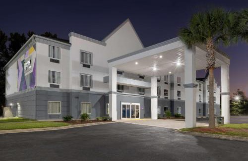Fleming Hotel | Spark by Hilton Savannah South I-95