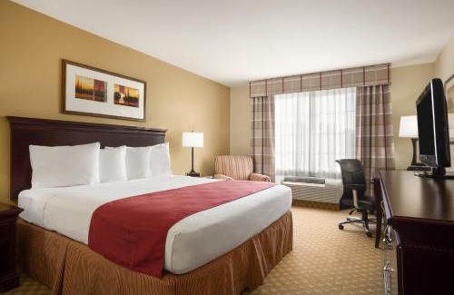 Strabane Hotel | Spark by Hilton Washington Meadowlands Blvd