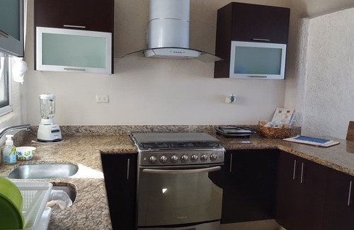 San Benito House | Sparkling Beachfront Pool Satelite TV and WIFI