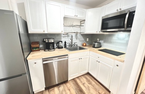 South San Jose House | Sparkling clean fully remodeled 1 bed 1 bath house