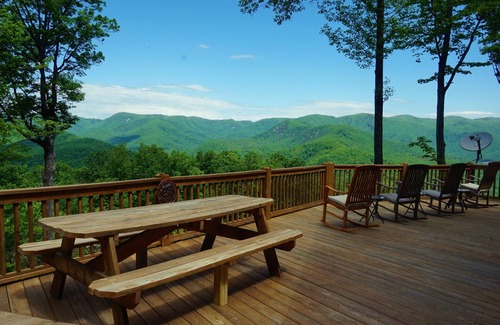 Hays Cabin | Special Labor Day Rate! Near Wine Country & Parks. Great Hiking & Amazing Views!