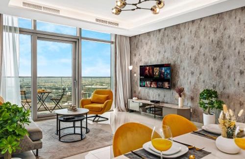 Trade Center Apartment | Spectacular Burj View from Infinity Pool