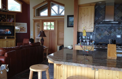 Tolovana Park House | Spectacular Cannon Beach View Home - Life's a Beach