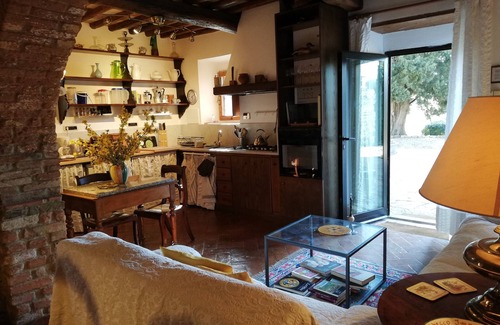 Impruneta Villa | Spectacular Villa sleeping 12, Large private Pool, 9 km South of Florence City