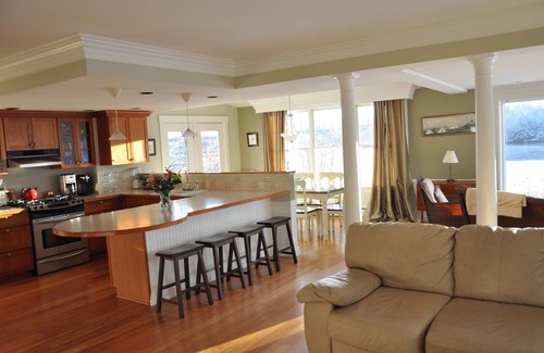 Belfast House | Spectacular Waterfront Home on the Maine Coast!