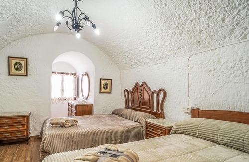 Guadix House | Spend a special vacation in this traditional and cozy cottage in Gaudix.