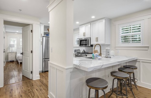 Gulf District Condo | Spend Fall at the Gulf! Beachside #21! Gulf Front! Closest to Beach Access! Wate